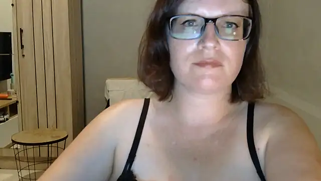 CrimsonMistress online show from October 14, 2025, 10:42 pm