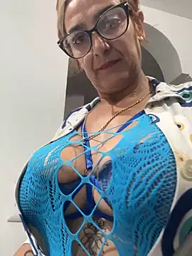 Snapshot of anastasia_and_jordan chatting on April 19, 2026, 8:37 am anastasia and jordan online show from April 19, 2026, 8:37 am
