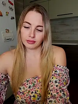 Snapshot of Cute_Hot_Alice chatting on March 3, 2025, 11:24 pm Cute Hot Alice online show from March 3, 2025, 11:24 pm