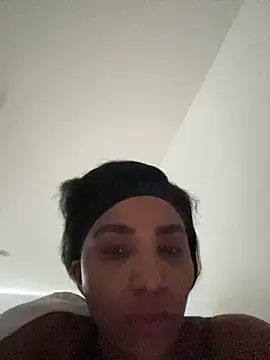 Jessie-pradoo online show from September 17, 2025, 2:41 pm