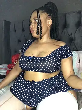 Anaelle24 online show from March 6, 2025, 12:52 pm