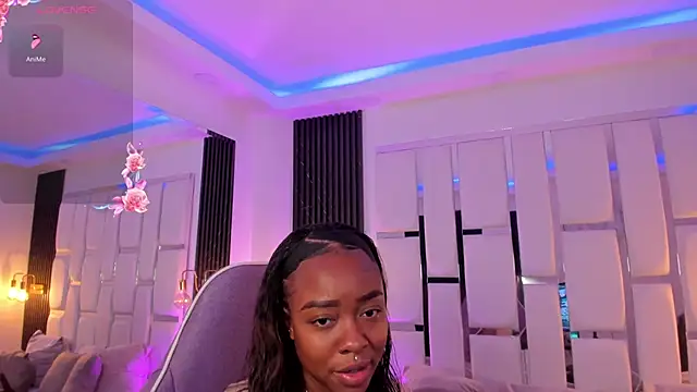 mia schwarz online show from November 8, 2025, 3:21 am