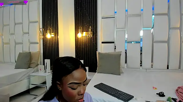 Snapshot of mia_schwarz chatting on October 1, 2025, 9:18 pm mia schwarz online show from October 1, 2025, 9:18 pm