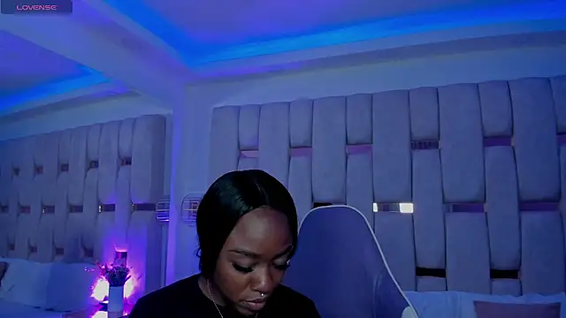 mia schwarz online show from March 13, 2026, 9:42 pm