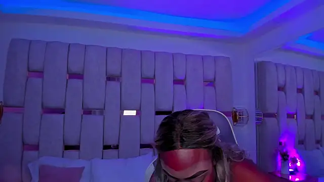 mia schwarz online show from April 6, 2026, 10:00 pm