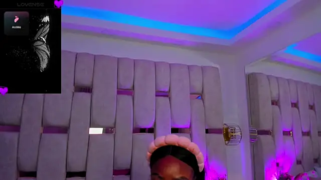 mia schwarz online show from April 23, 2026, 9:16 pm