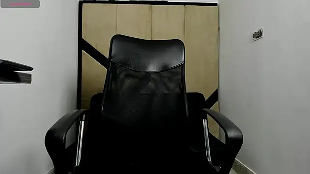 Snapshot of danielclarton1 chatting on February 6, 2025, 2:44 am danielclarton1 online show from February 6, 2025, 2:44 am