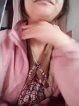 lytamye online show from March 11, 2025, 5:57 am