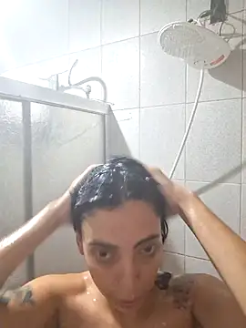 Snapshot of Sweet-diamondxxx chatting on October 29, 2025, 12:26 pm Sweet-diamondxxx online show from October 29, 2025, 12:26 pm