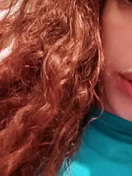 Snapshot of Sweet-diamondxxx chatting on February 15, 2025, 10:11 am Sweet-diamondxxx online show from February 15, 2025, 10:11 am