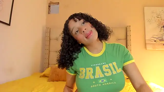 vanesasexyhot21 online show from February 5, 2026, 1:45 am