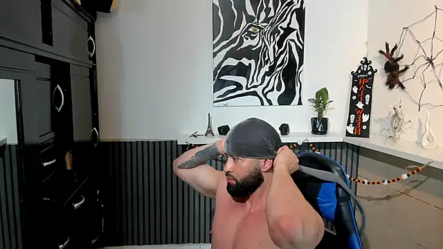 Daemon21 online show from October 17, 2025, 9:27 pm