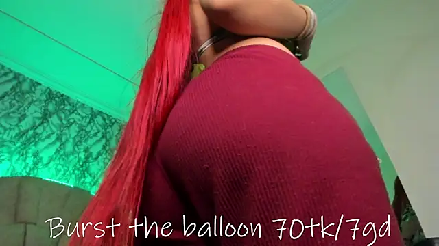 larissa01  online show from March 18, 2025, 6:50 am