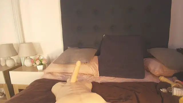 Snapshot of Evelonga_707 chatting on March 9, 2026, 7:06 pm Evelonga 707 online show from March 9, 2026, 7:06 pm