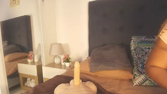 Snapshot of Evelonga_707 chatting on March 18, 2026, 7:15 pm Evelonga 707 online show from March 18, 2026, 7:15 pm