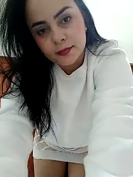 Snapshot of Im_Amelia chatting on February 14, 2025, 8:37 pm Im Amelia online show from February 14, 2025, 8:37 pm