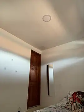 Im Amelia online show from April 10, 2026, 1:40 pm