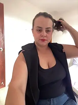 Im Amelia online show from February 15, 2026, 8:30 pm