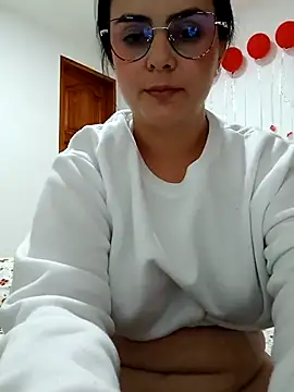 Snapshot of Im_Amelia chatting on February 15, 2025, 2:47 am Im Amelia online show from February 15, 2025, 2:47 am