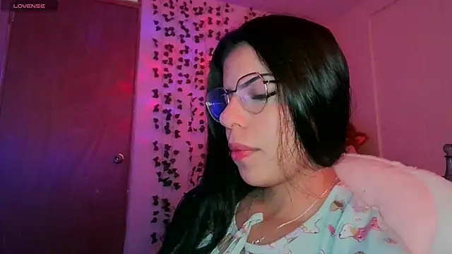 Adararose1 online show from November 14, 2025, 6:11 pm