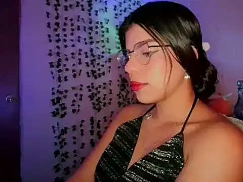 Snapshot of Adararose1 chatting on February 3, 2025, 6:39 pm Adararose1 online show from February 3, 2025, 6:39 pm