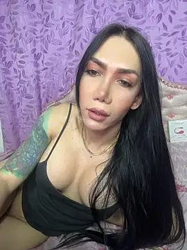 Snapshot of hellendollxxx chatting on April 19, 2026, 9:50 pm hellendollxxx online show from April 19, 2026, 9:50 pm