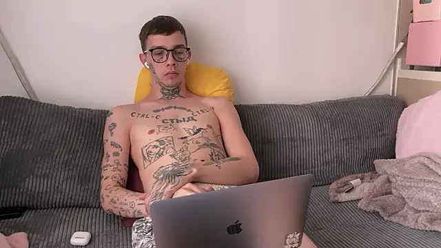 Snapshot of anahori__simon chatting on March 30, 2026, 12:34 am anahori simon online show from March 30, 2026, 12:34 am