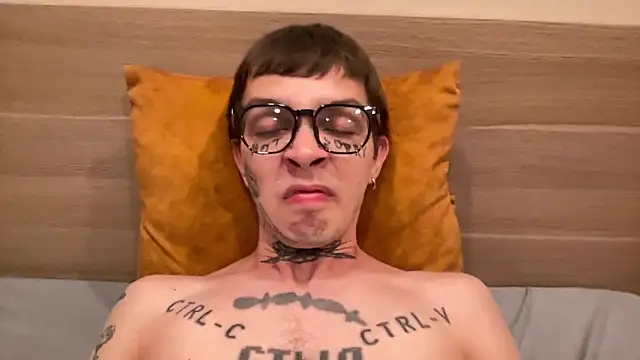 Snapshot of anahori__simon chatting on March 1, 2026, 2:06 pm anahori simon online show from March 1, 2026, 2:06 pm