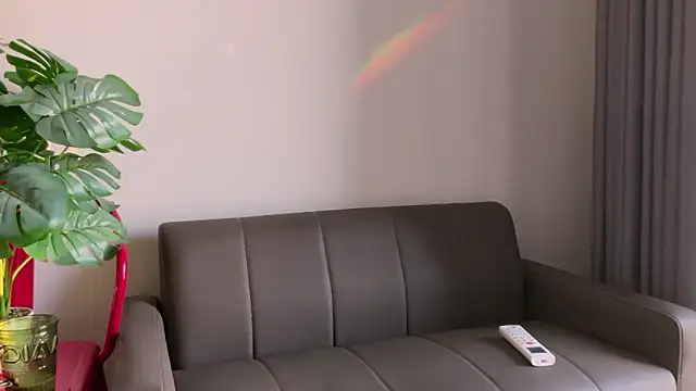 Snapshot of anahori__simon chatting on April 1, 2026, 12:02 am anahori simon online show from April 1, 2026, 12:02 am