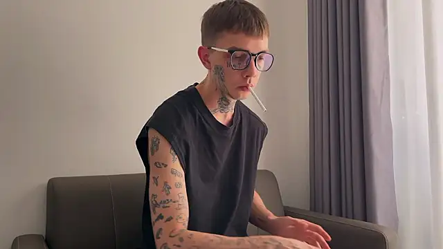 Snapshot of anahori__simon chatting on March 16, 2026, 3:58 am anahori simon online show from March 16, 2026, 3:58 am