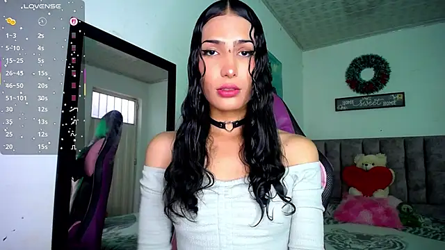Lanna hott  online show from July 8, 2026, 7:25 pm