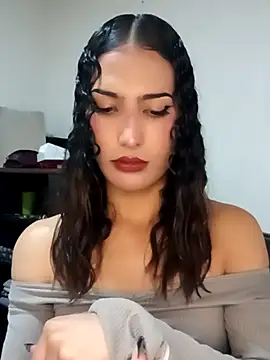 Snapshot of Lanna_hott_ chatting on March 18, 2025, 7:33 pm Lanna hott online show from March 18, 2025, 7:33 pm