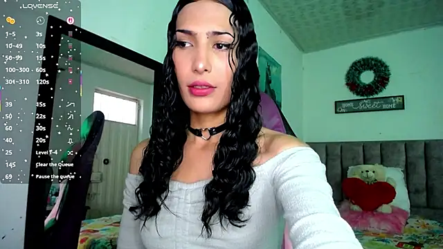 Lanna hott  online show from June 23, 2026, 7:45 pm