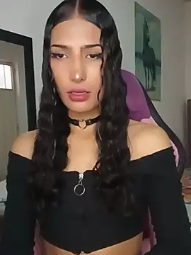 Lanna hott  online show from July 21, 2026, 5:47 pm