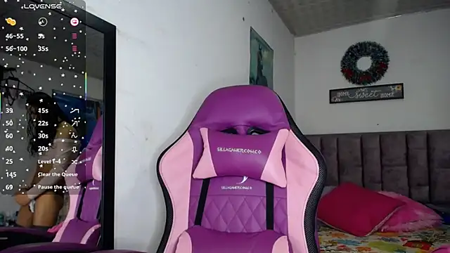 Lanna hott  online show from April 25, 2026, 11:13 am