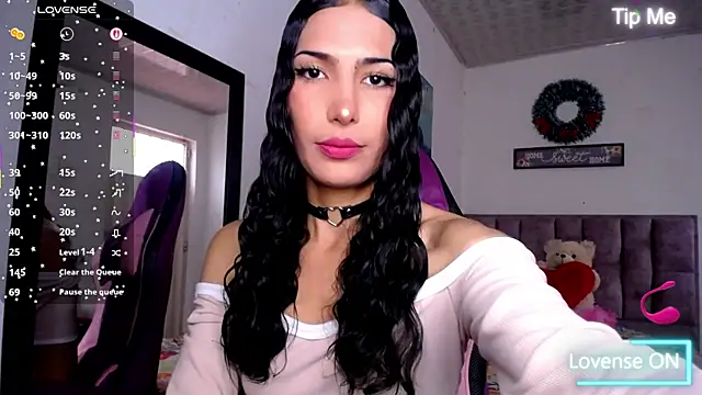 Lanna hott  online show from July 28, 2026, 7:15 pm