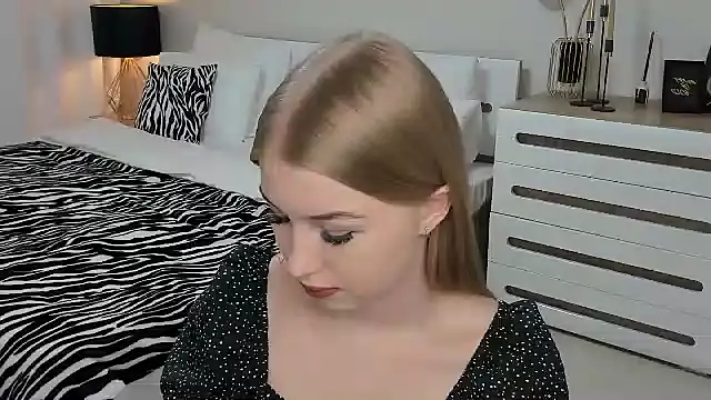 shy  lady online show from March 16, 2025, 6:12 pm