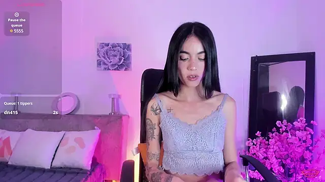 Snapshot of samy_lewis chatting on March 21, 2025, 11:23 pm samy lewis online show from March 21, 2025, 11:23 pm