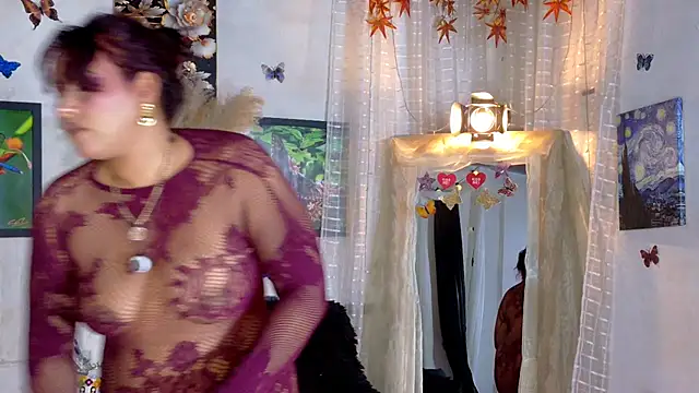 Kyara Queen online show from June 24, 2026, 6:28 pm