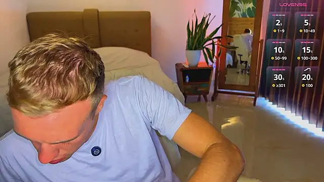 Snapshot of tommy_cumfinger chatting on February 17, 2026, 8:11 am tommy cumfinger online show from February 17, 2026, 8:11 am