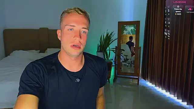 Snapshot of tommy_cumfinger chatting on March 12, 2026, 2:06 am tommy cumfinger online show from March 12, 2026, 2:06 am