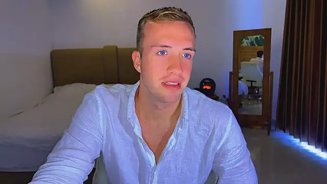 Snapshot of tommy_cumfinger chatting on April 15, 2026, 12:38 am tommy cumfinger online show from April 15, 2026, 12:38 am