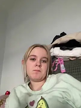Snapshot of princess_blondex chatting on February 27, 2025, 4:32 pm princess blondex online show from February 27, 2025, 4:32 pm