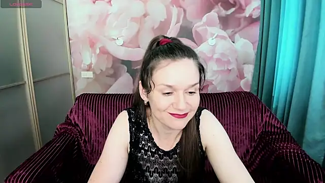 AriaGray online show from June 27, 2026, 7:58 am