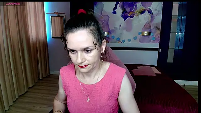 AriaGray online show from July 5, 2026, 4:52 am