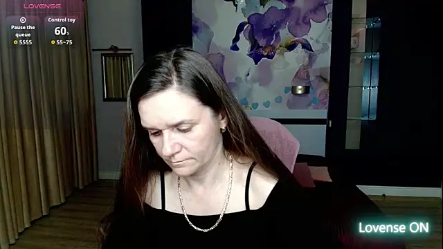 AriaGray online show from May 7, 2026, 7:39 pm
