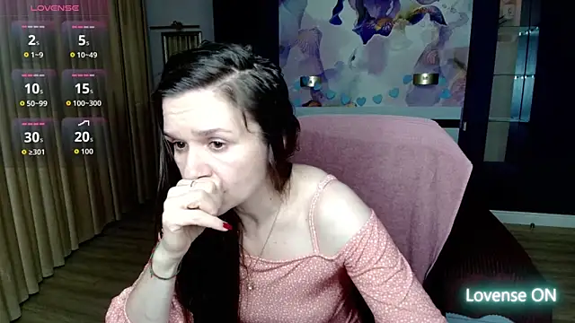 AriaGray online show from May 17, 2026, 8:53 pm