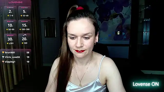 AriaGray online show from May 26, 2026, 1:04 am