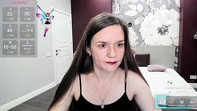 Snapshot of AriaGray chatting on November 28, 2025, 9:26 pm AriaGray online show from November 28, 2025, 9:26 pm