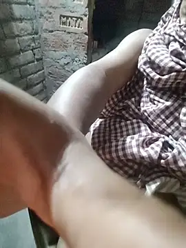 Snapshot of biharihotlund chatting on February 15, 2026, 1:43 pm biharihotlund online show from February 15, 2026, 1:43 pm